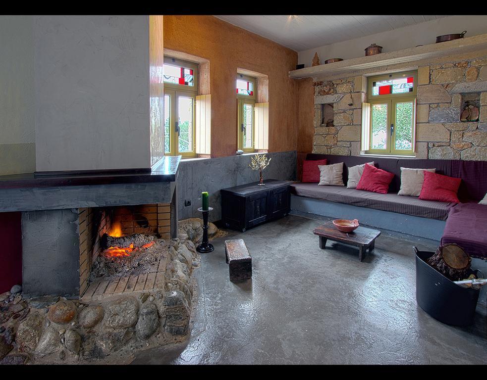 Meropi Villas การ์ดามมีลี ห้อง รูปภาพ